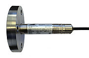 Sensor / pressure transmitter with flange